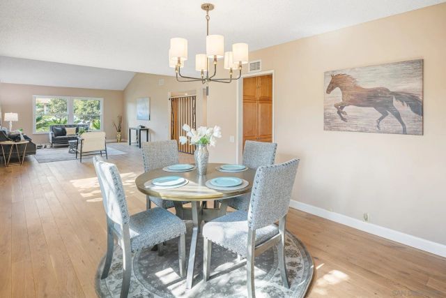 7945 Shadow Hill Dr, La Mesa, CA 91941