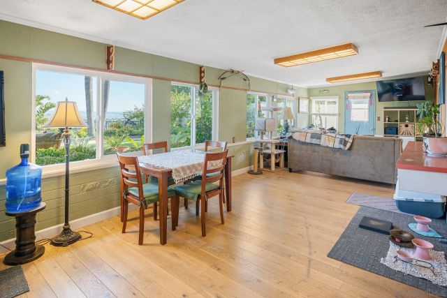 7945 Shadow Hill Dr, La Mesa, CA 91941