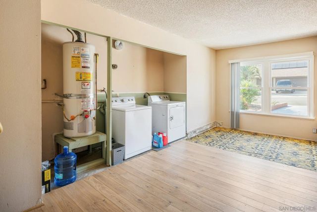 7945 Shadow Hill Dr, La Mesa, CA 91941