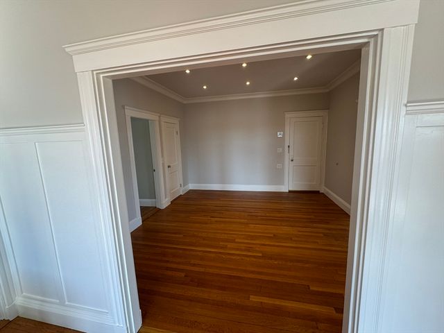 84 Tudor St 6, Chelsea, MA 02150