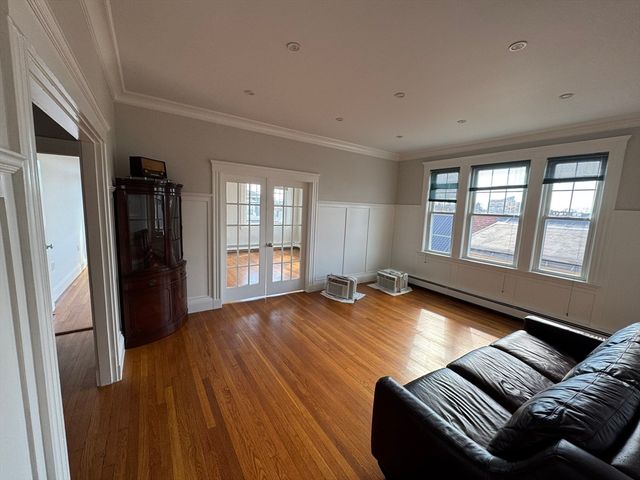 84 Tudor St 6, Chelsea, MA 02150