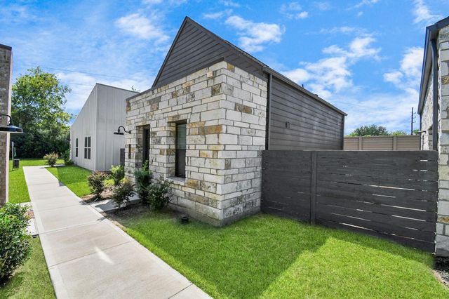 23823 Cumberland Ridge Drive 636, Houston, TX 77447