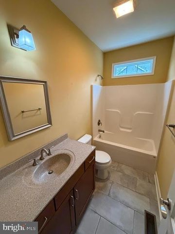 196 PINE VALLEY RD, Dover, DE 19904