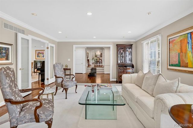 27220 Willowgreen Court, Franklin, MI 48025