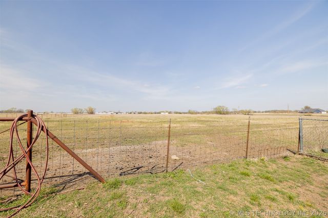 3851 Alt 75 Highway, Beggs, OK 74421
