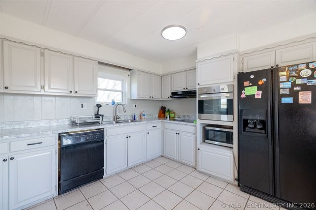 3851 Alt 75 Highway, Beggs, OK 74421