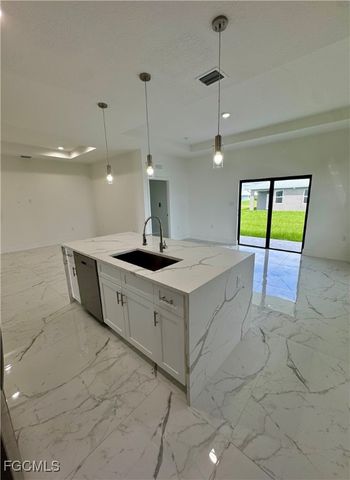 7029 Palpano CIR, Labelle, FL 33935