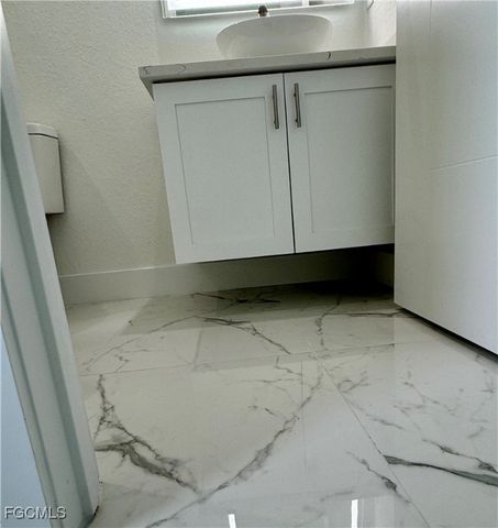 7029 Palpano CIR, Labelle, FL 33935