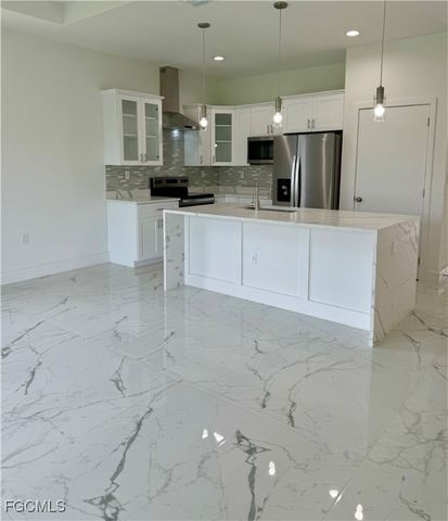 7029 Palpano CIR, Labelle, FL 33935