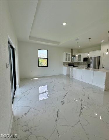 7029 Palpano CIR, Labelle, FL 33935