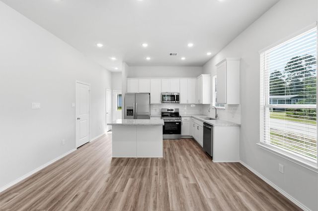 15608 Sycamore Drive, Montgomery, TX 77356