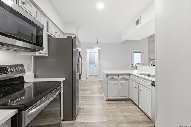 6106 Vance Jackson Rd Apt 1, San Antonio, TX 78230