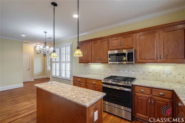 827 Commons Park, Statham, GA 30666