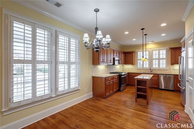 827 Commons Park, Statham, GA 30666