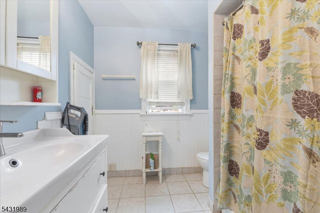 419 Oak St 2, Garwood Boro, NJ 07027
