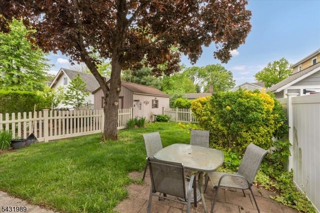 419 Oak St 2, Garwood Boro, NJ 07027