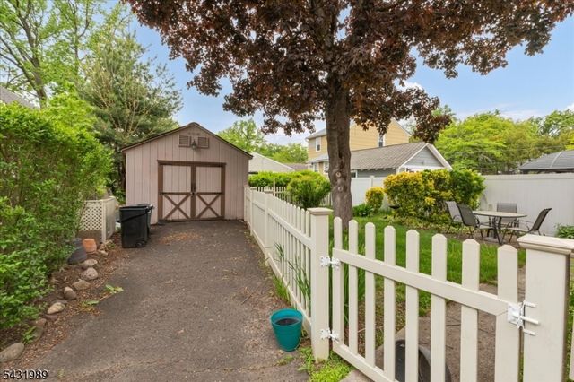 419 Oak St 2, Garwood Boro, NJ 07027