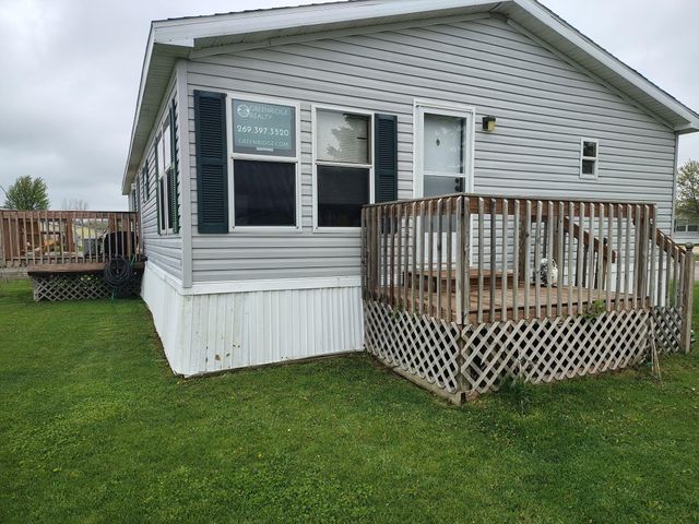 1130 Fulham Court, Wayland, MI 49348
