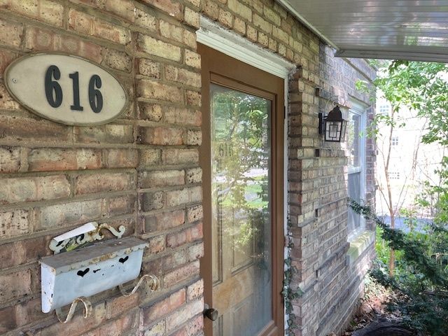 616 S 8th Avenue, La Grange, IL 60525