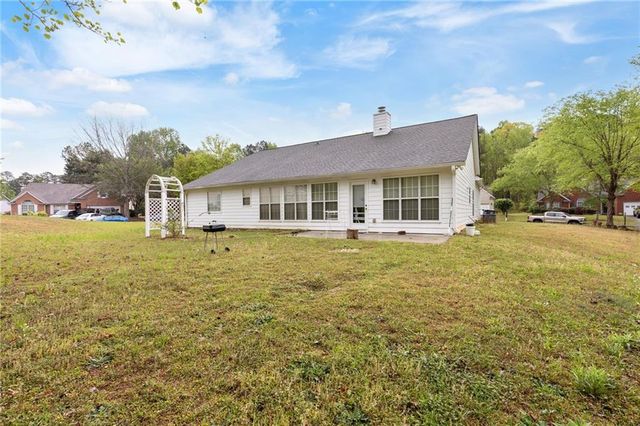 348 Haverford Mill Court, Lilburn, GA 30047