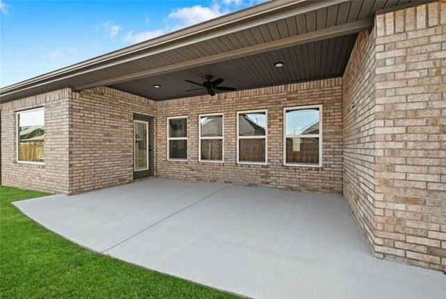 2404 Salmon Street, Pea Ridge, AR 72751