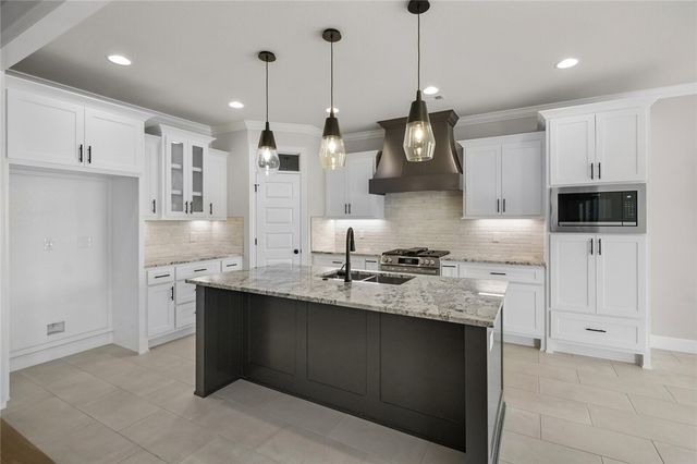 2404 Salmon Street, Pea Ridge, AR 72751