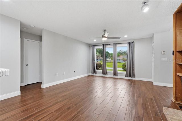 107 ELM SQUARE S, Lakeland, FL 33813