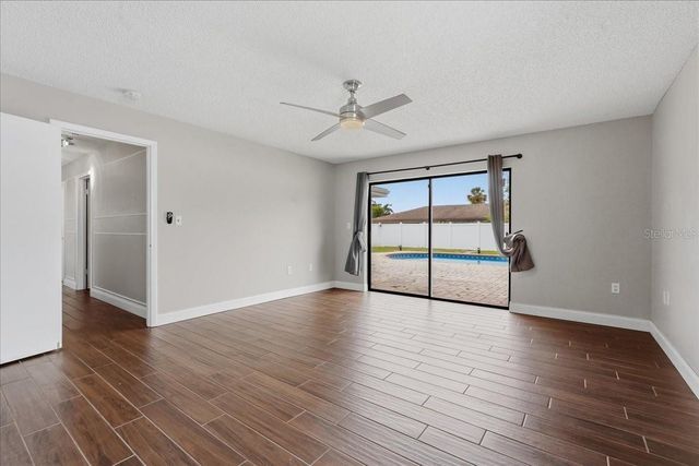 107 ELM SQUARE S, Lakeland, FL 33813