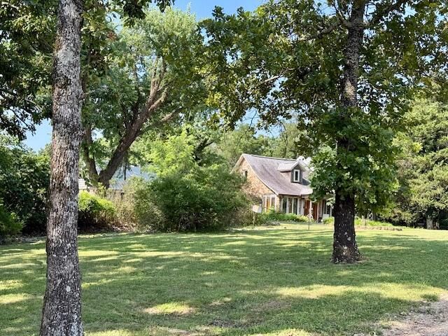 7702 County Road 2800, Mountain View, MO 65548