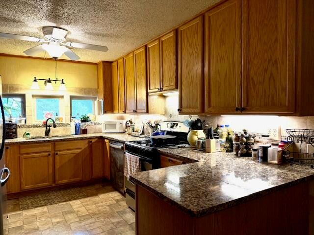 7702 County Road 2800, Mountain View, MO 65548