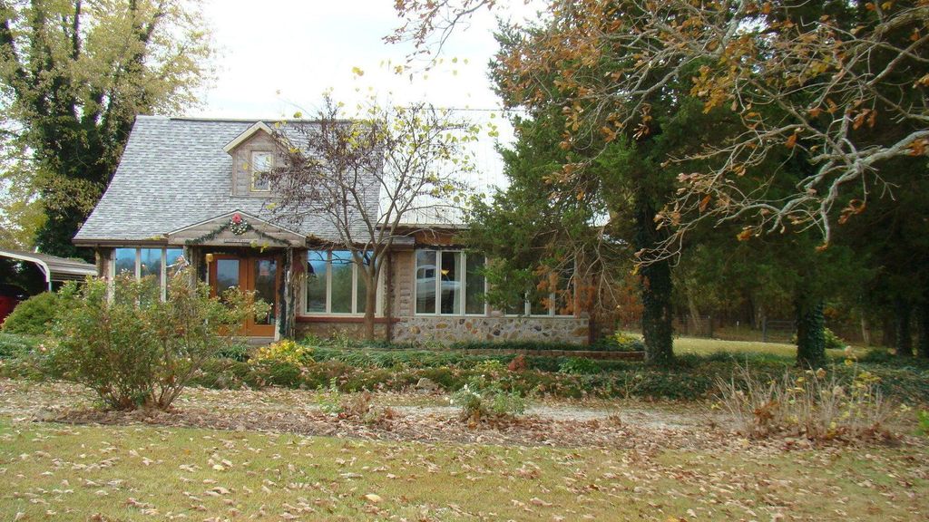 7702 County Road 2800, Mountain View, MO 65548