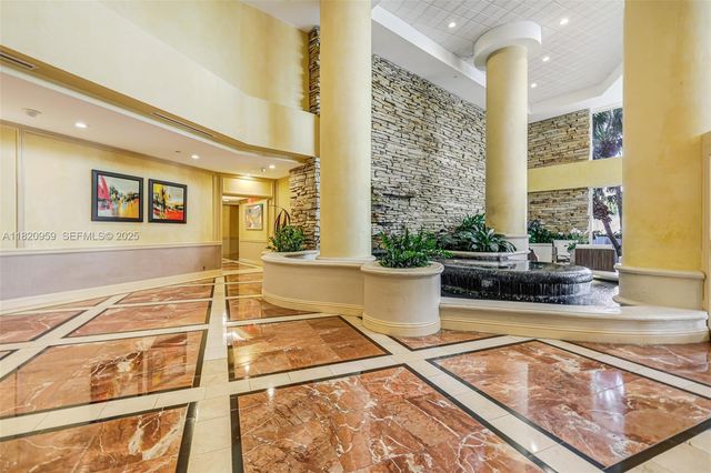 20281 E Country Club Drive 1412, Aventura, FL 33180