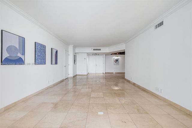 20281 E Country Club Drive 1412, Aventura, FL 33180