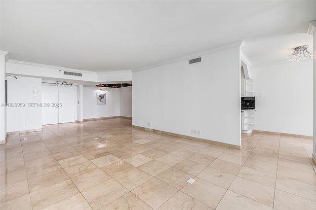 20281 E Country Club Drive 1412, Aventura, FL 33180