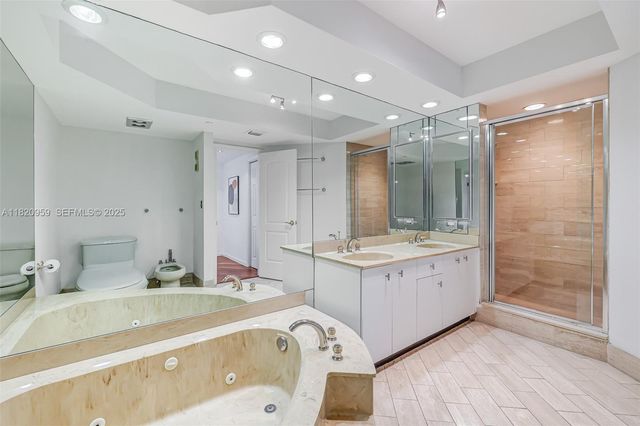 20281 E Country Club Drive 1412, Aventura, FL 33180