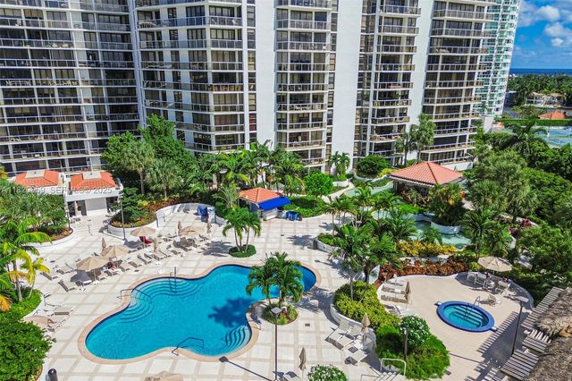 20281 E Country Club Drive 1412, Aventura, FL 33180
