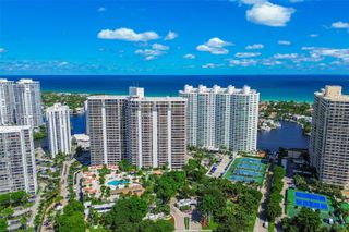 20281 E Country Club Drive 1412, Aventura, FL 33180