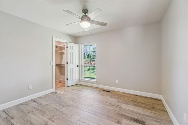 2351 E Lakewood Drive, Guthrie, OK 73044