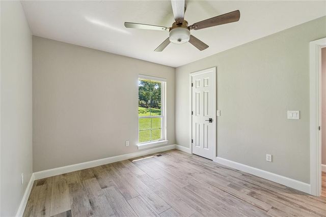 2351 E Lakewood Drive, Guthrie, OK 73044