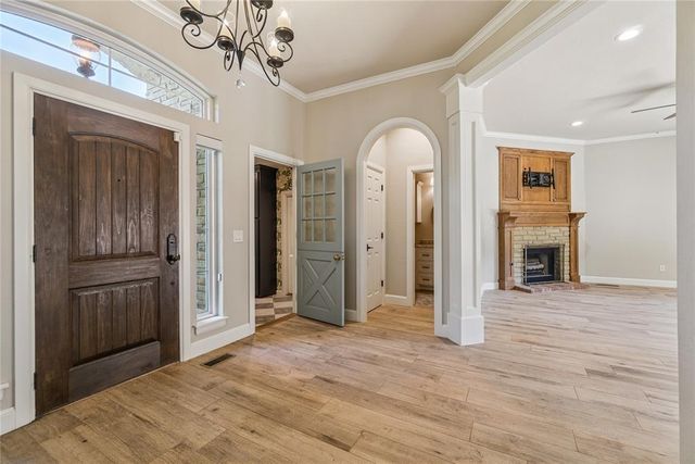 2351 E Lakewood Drive, Guthrie, OK 73044