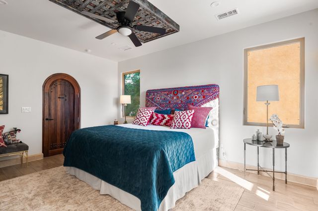 929 Shoofly Street A, Santa Fe, NM 87505