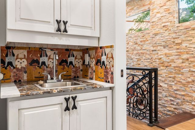 929 Shoofly Street A, Santa Fe, NM 87505