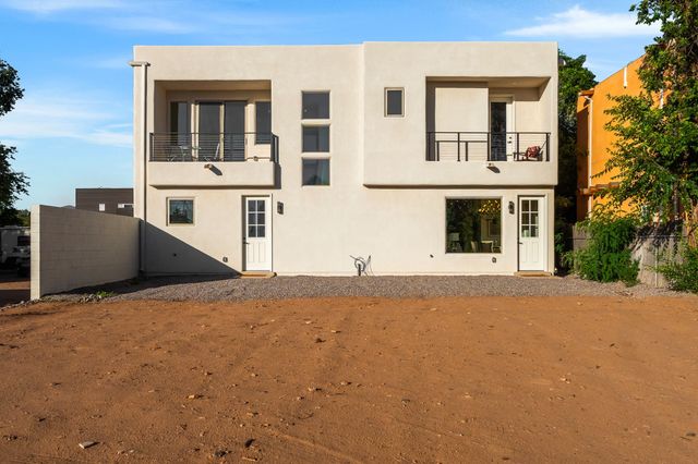 929 Shoofly Street A, Santa Fe, NM 87505