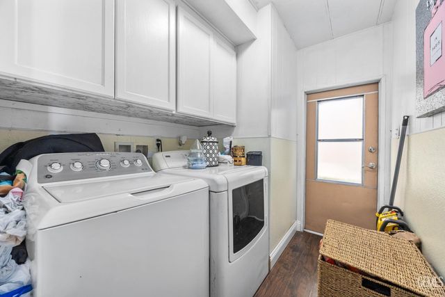 4401 Hughes Lane 32, Bakersfield, CA 93304