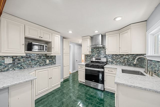 1 Homer Rd, Quincy, MA 02169