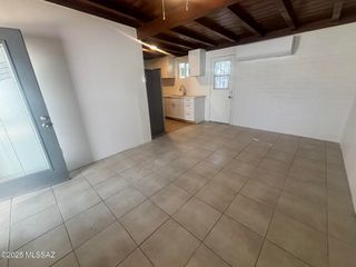 3564 E Kleindale Rd Apt B, Tucson, AZ 85716