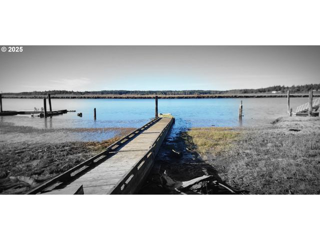 88362 PEDERSON Dr, Bandon, OR 97411