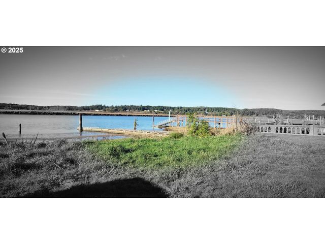 88362 PEDERSON Dr, Bandon, OR 97411