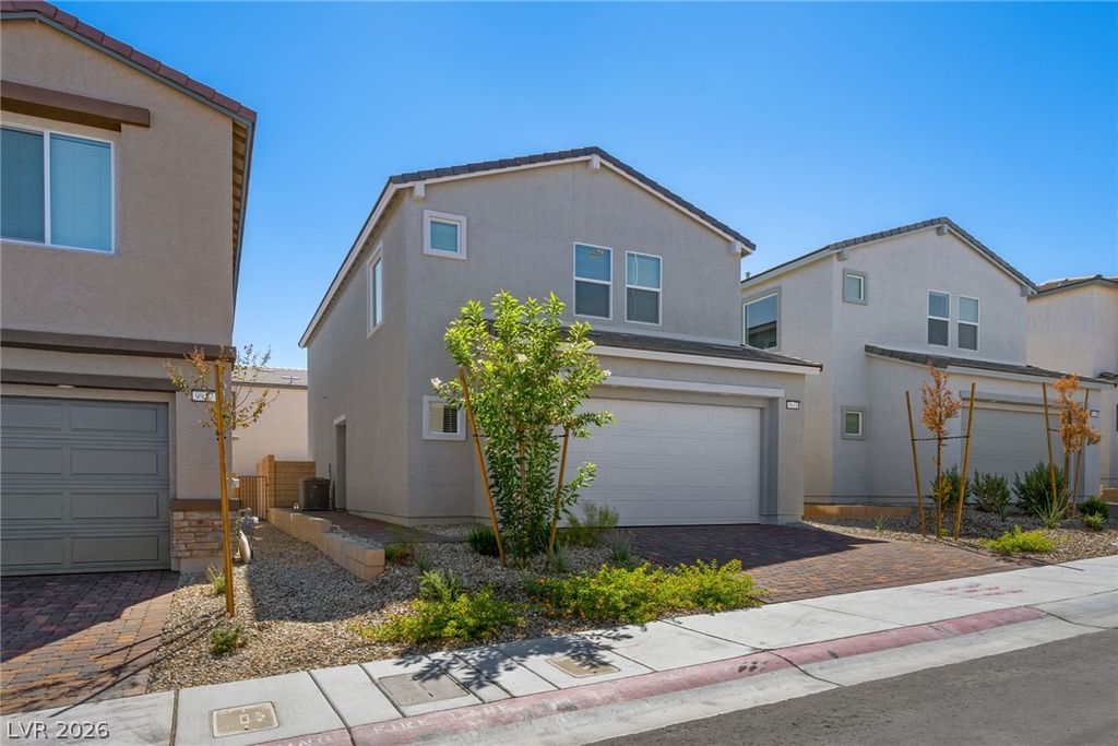 9933 Kimura Hills Avenue, Las Vegas, NV 89129 — photo 2
