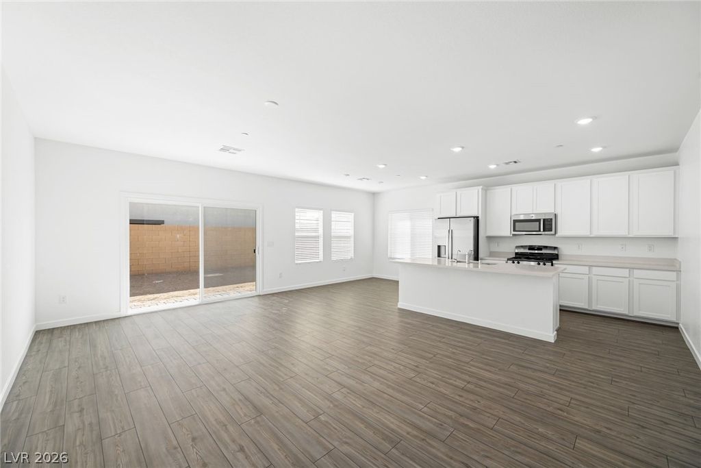 9933 Kimura Hills Avenue, Las Vegas, NV 89129 — photo 3